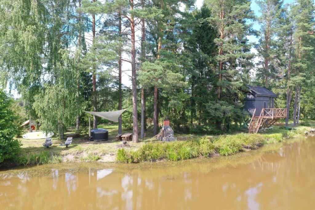 Dragon House In The Tree! Jacuzzi, Sauna ,Cinema,Heated Lici  Eksteriør billede
