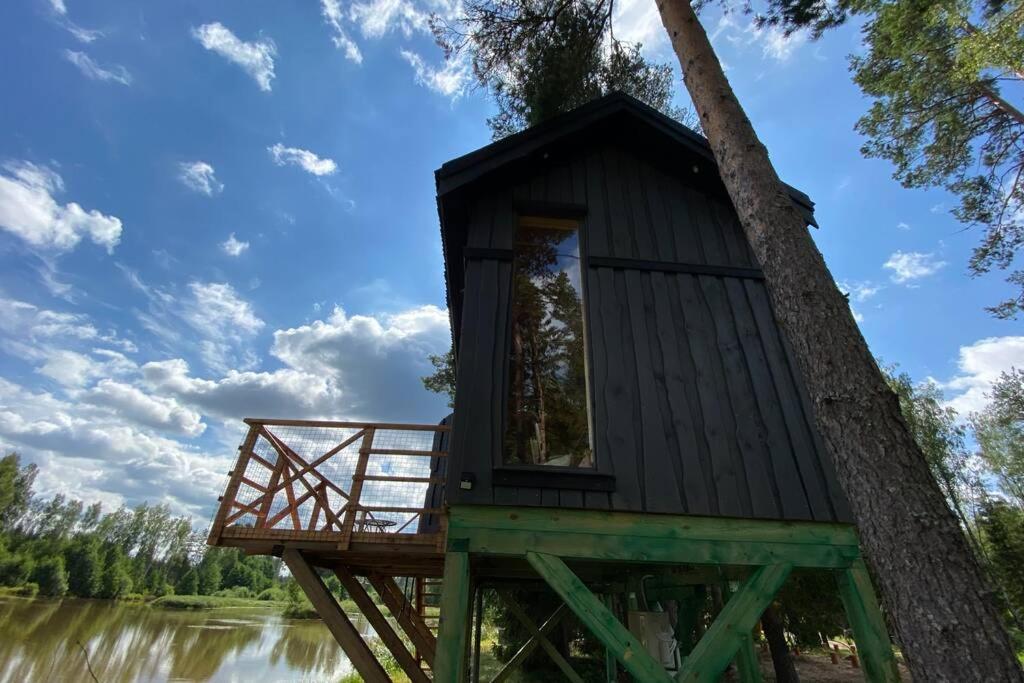 Dragon House In The Tree! Jacuzzi, Sauna ,Cinema,Heated Lici  Eksteriør billede